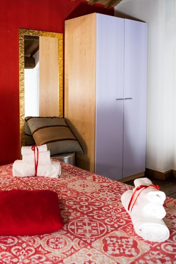 L'Ippogrifo Apartment Феррара Екстер'єр фото